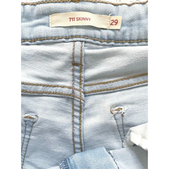 Levi’s 711 Skinny Cutoff Denim Shorts Women’s 29 Light Wash - Picture 7 of 8